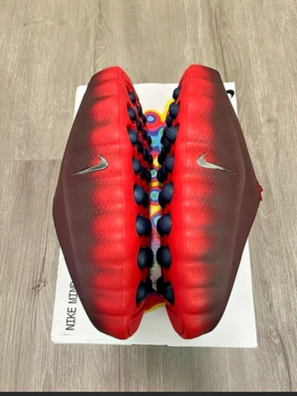 Nike Mind 001
